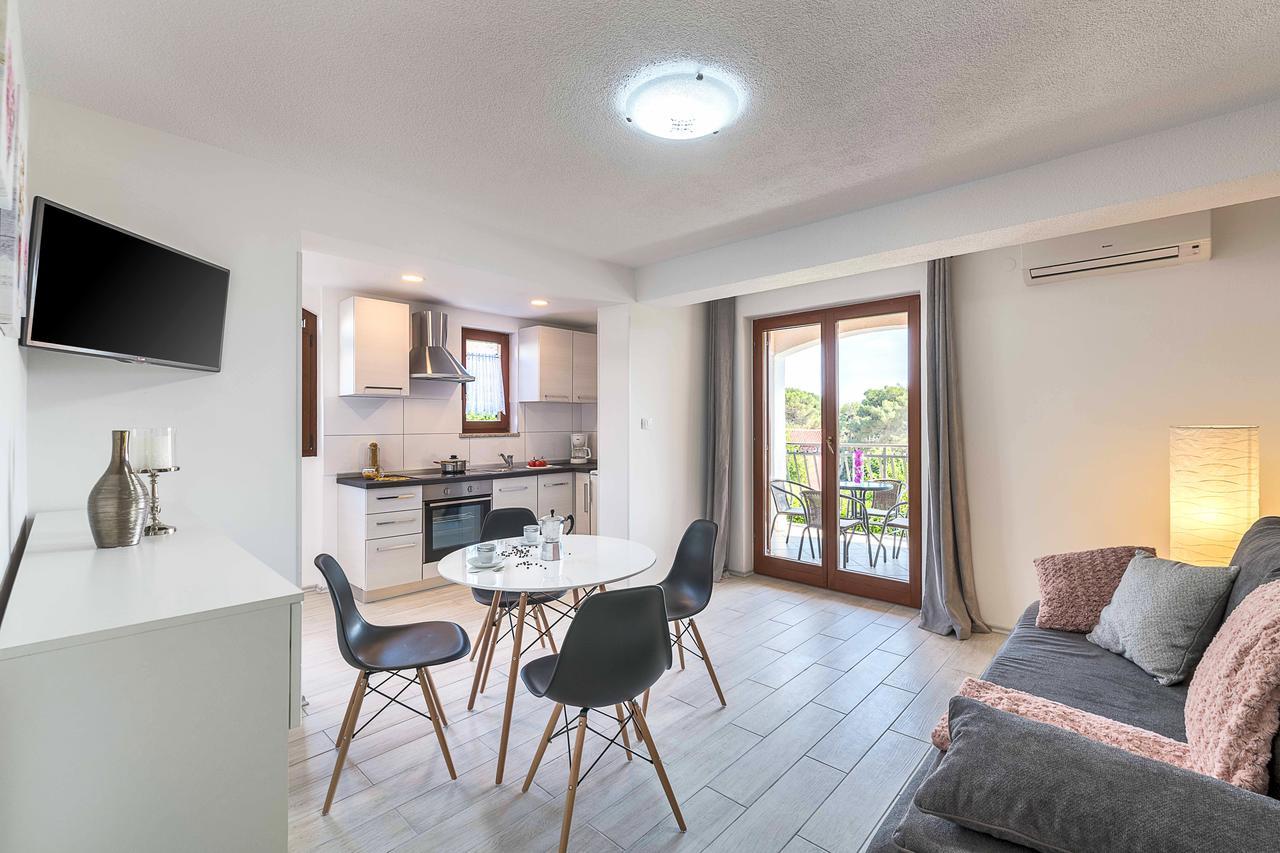 Apartments Villa Tre Marie Rovinj Exterior photo